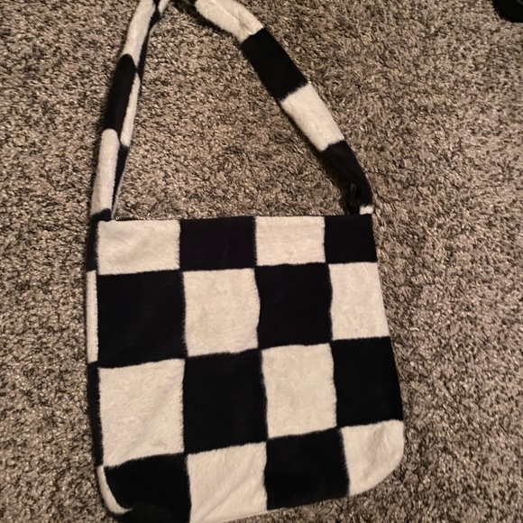 BERSHKA BAG LIKE NEW NO TAGS - Picture 1 of 7